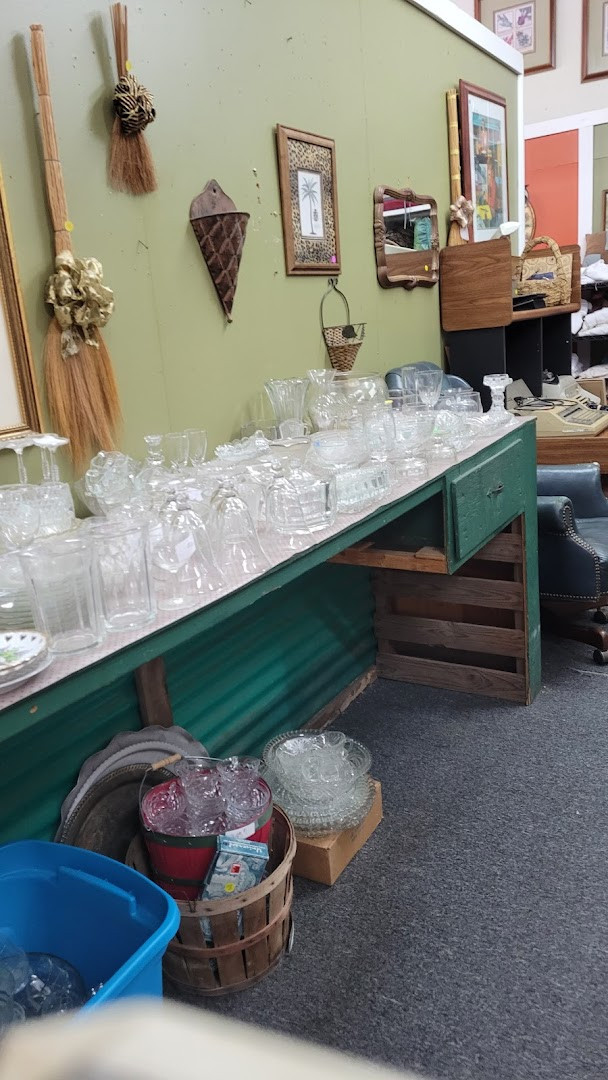 Lil Bit of Everything/ Crystal's Collectibles