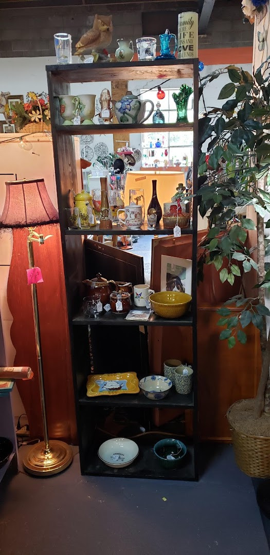 Lake Country Flea Market