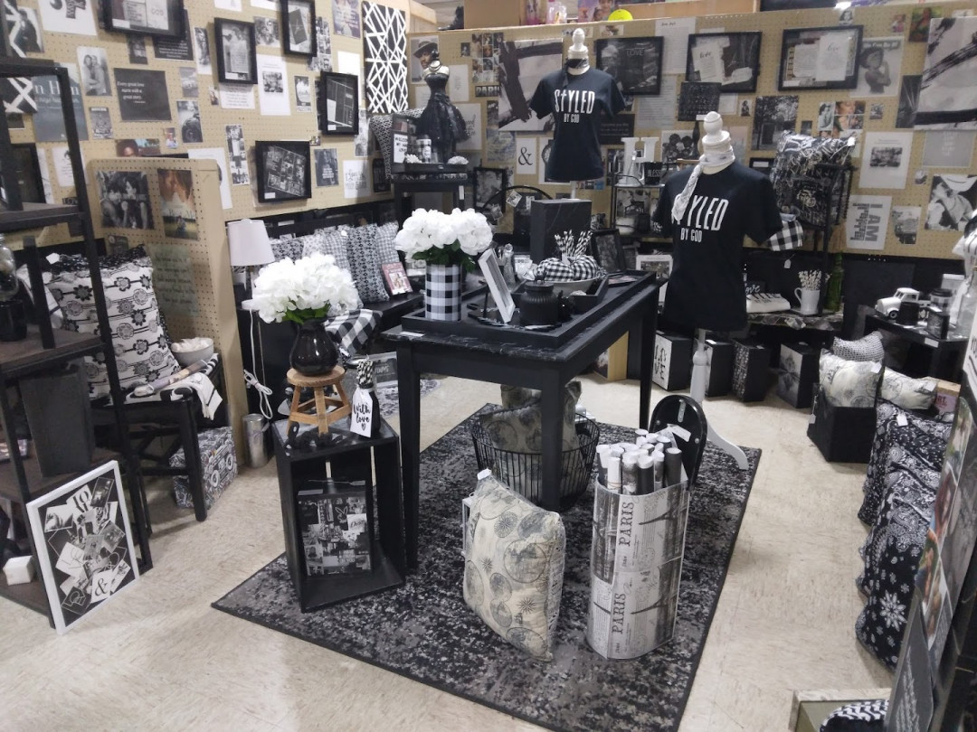 West Main Street Flea Market