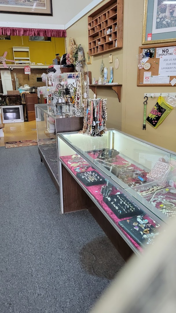 Lil Bit of Everything/ Crystal's Collectibles