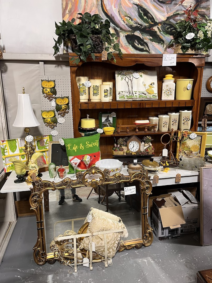 Kiehl Avenue Flea Market