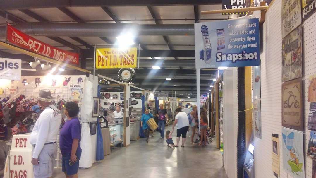 Tri Cities Flea Market