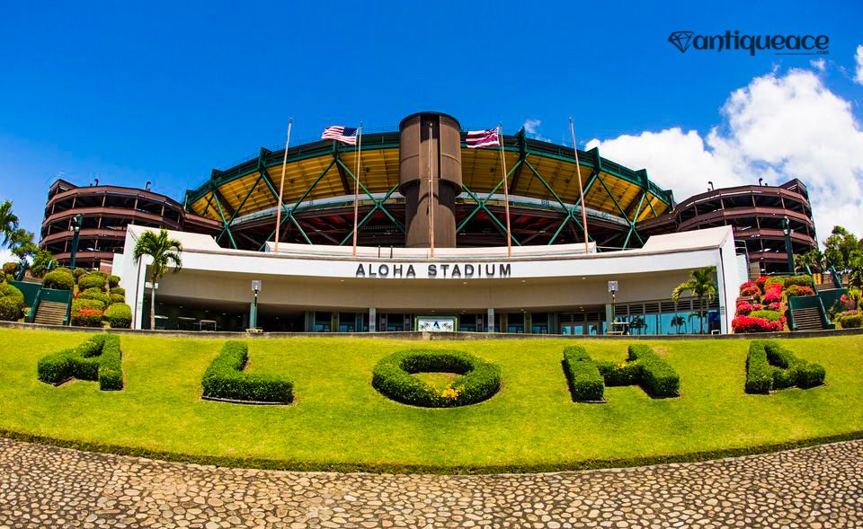 Aloha Stadium Swap Meet &amp; Marketplace