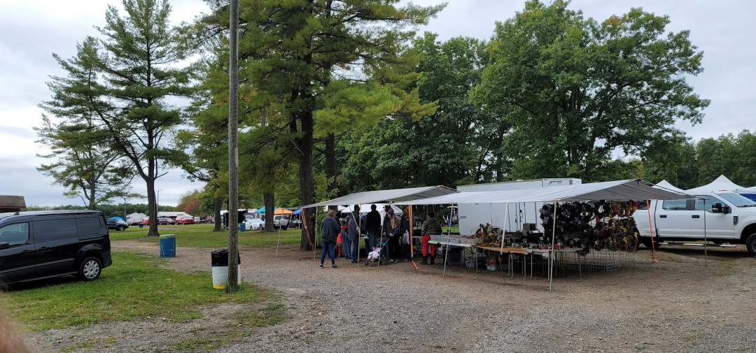 Hazen Flea Market