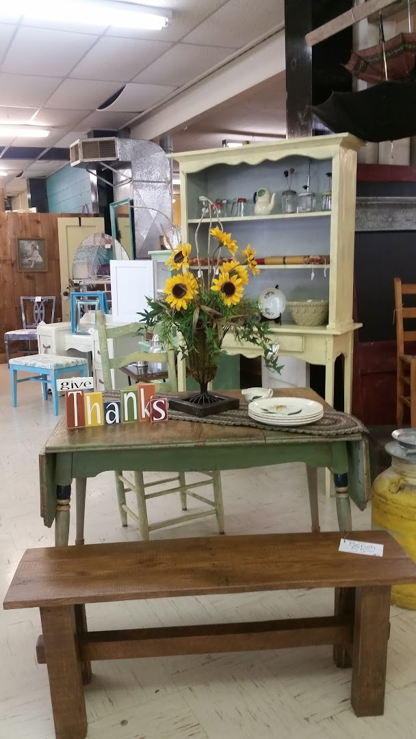 Pitiful To Posh Flea Market