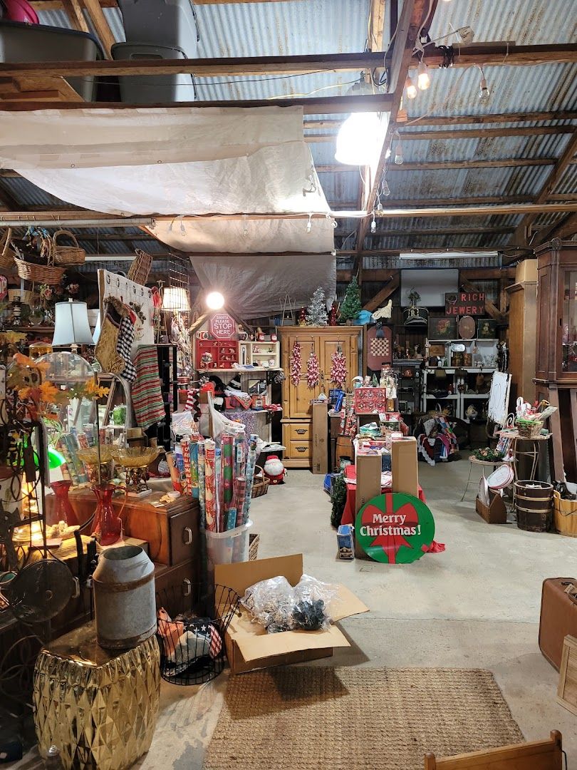 Dust, Rust and Relics Flea Market