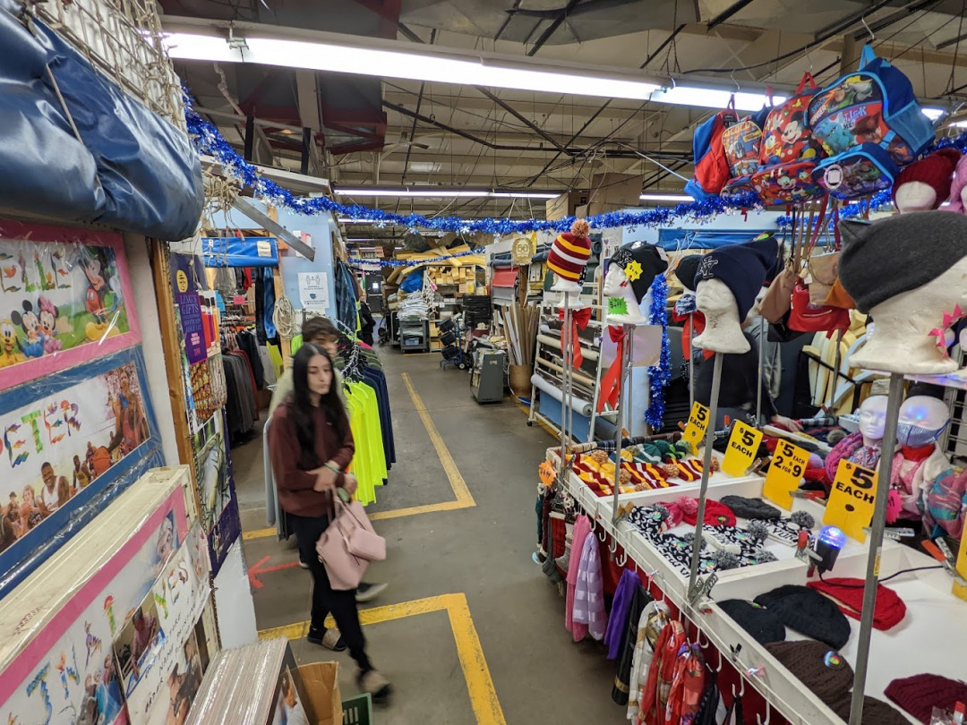 Collingwood Auction and Flea Market