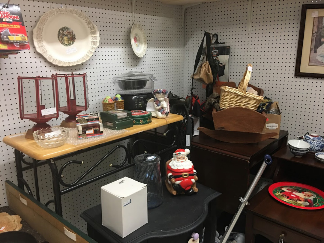 White Elephant Vendors Market