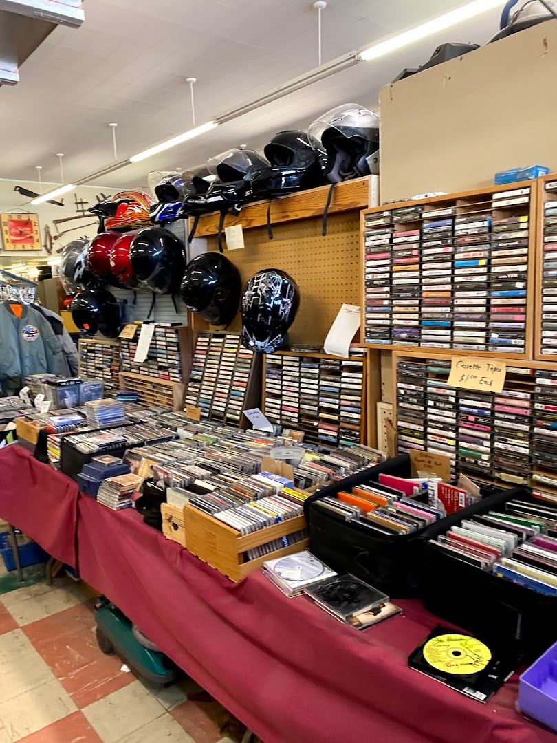 Mick's Flea Market
