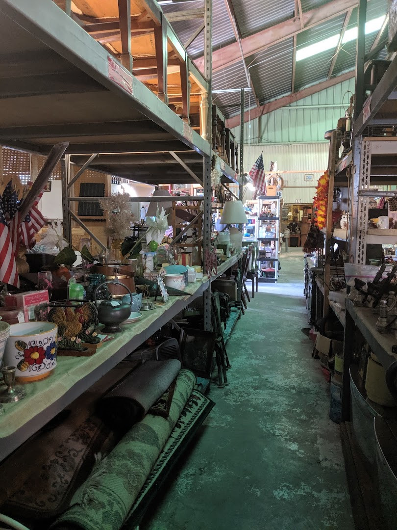 Pinhook Flea Market