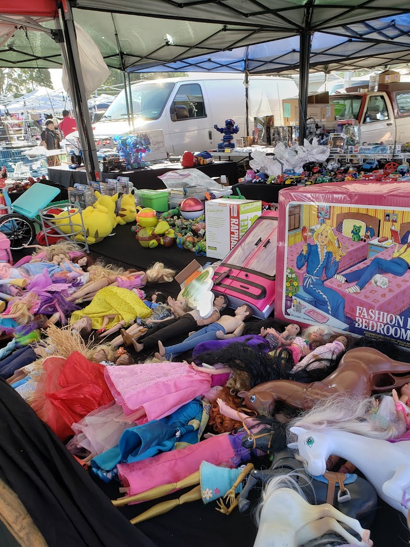Laney College Flea Market
