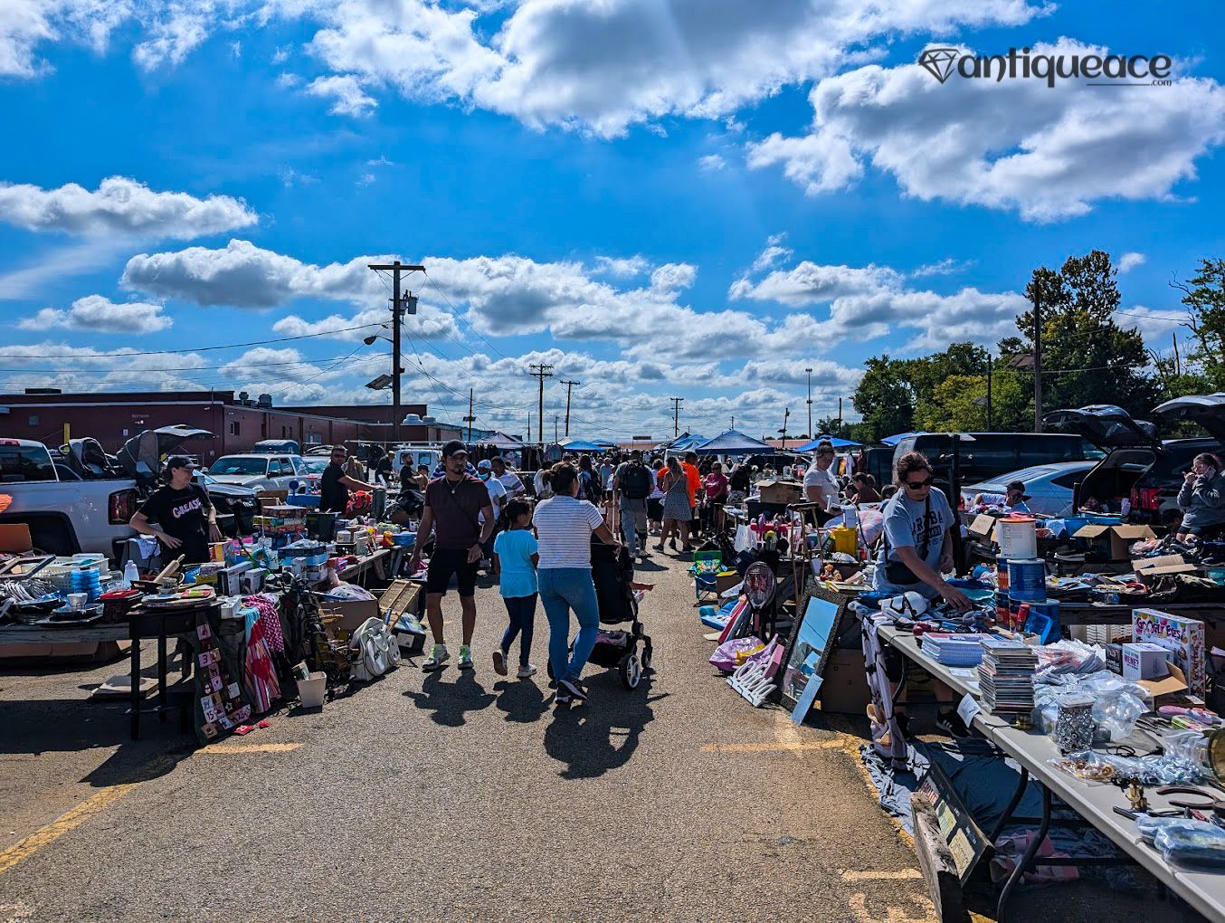 Columbus Flea Market