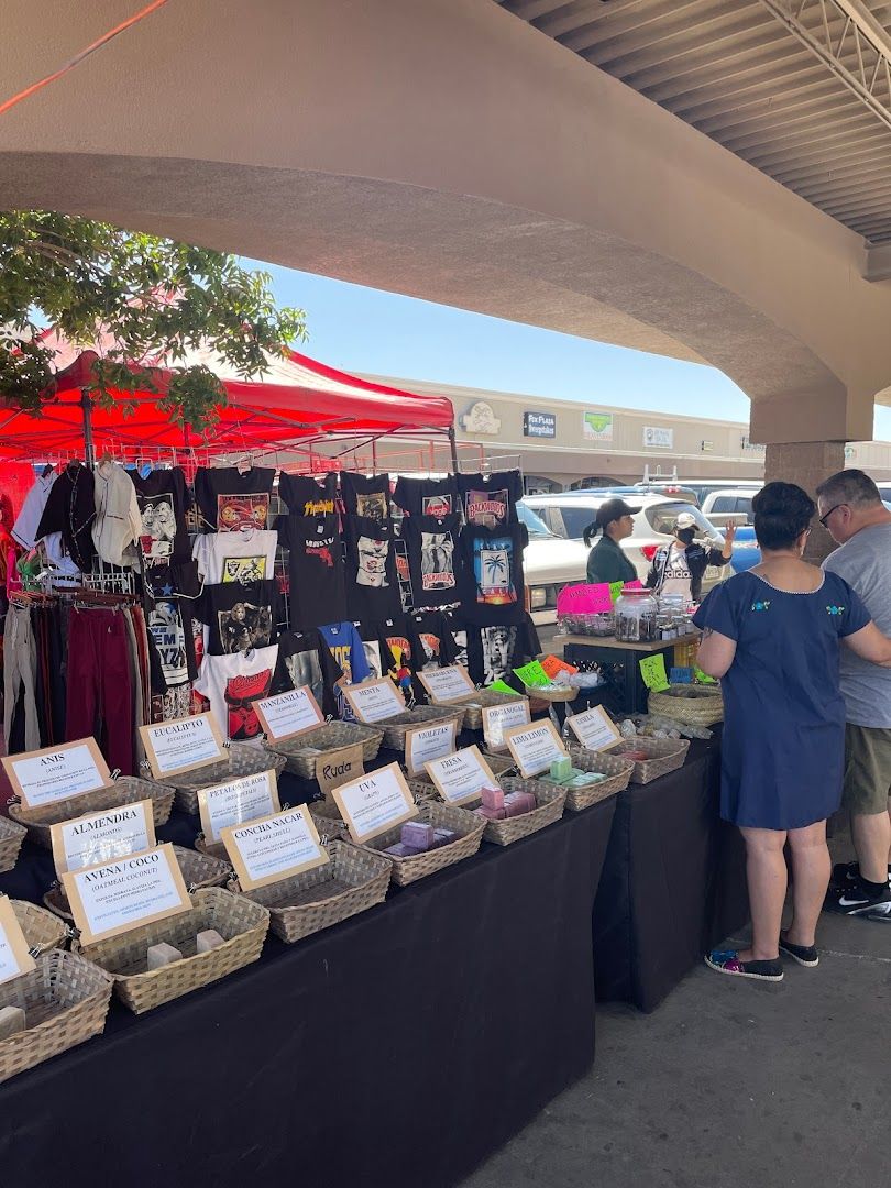 FOX PLAZA MERCADO (OUTDOOR MARKET)