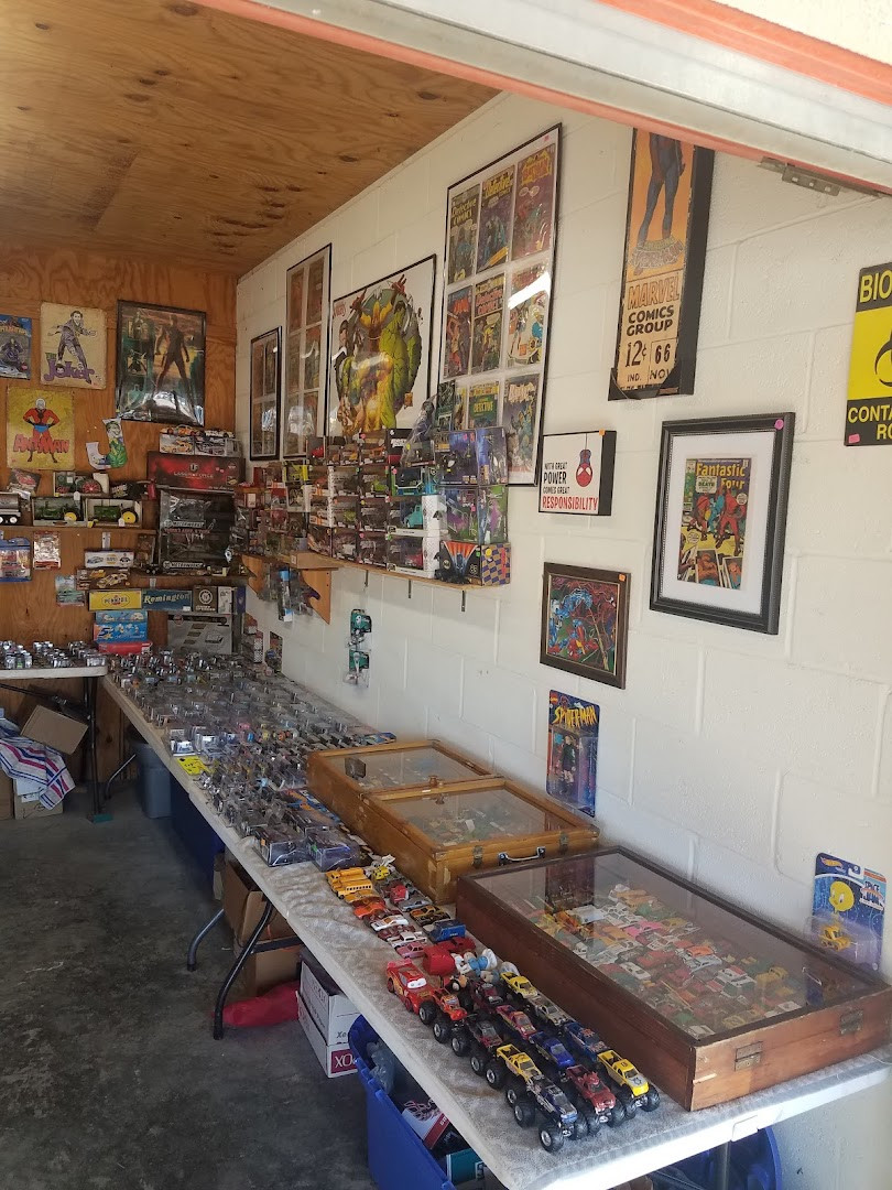 Higgins Woodbury Flea Market