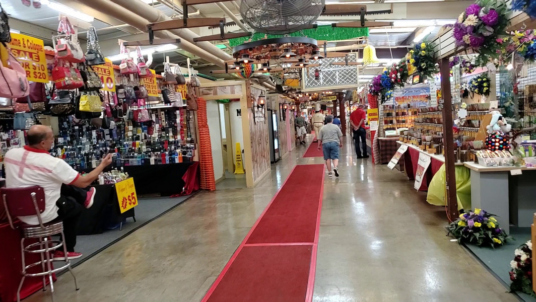 Traders World Flea Market