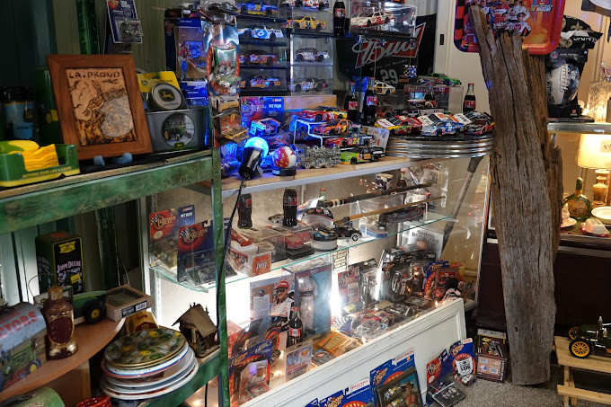 Lafayette Jockey Lot Flea Market