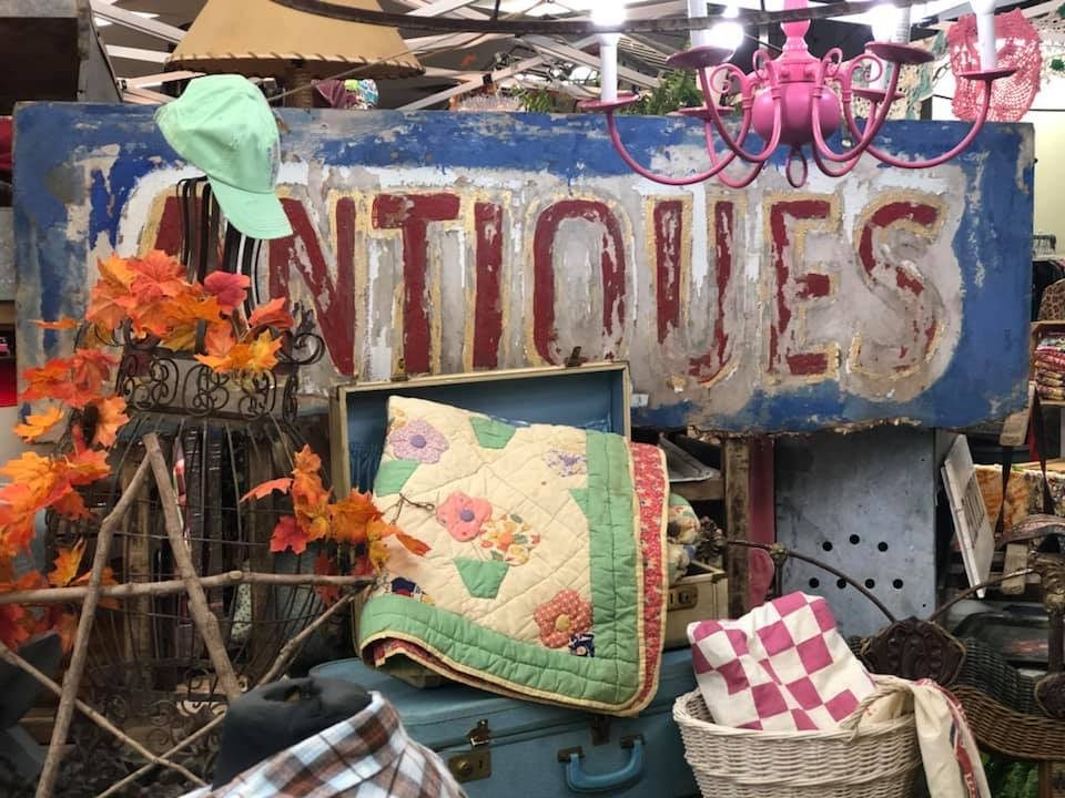 Bella Rustina Modern Vintage Market