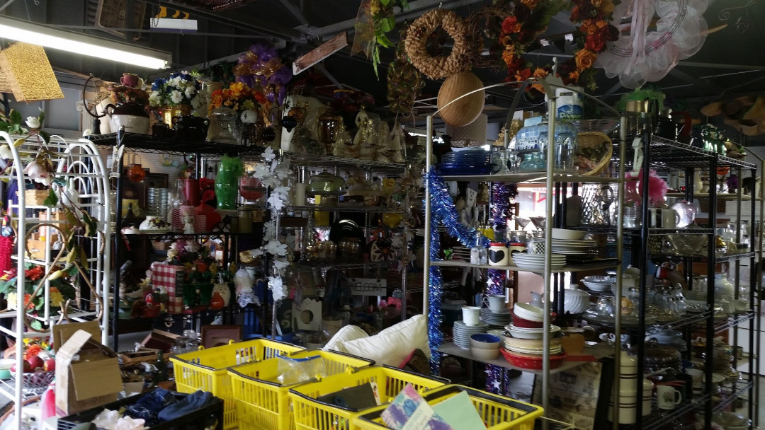 Alexandria Flea Market &amp; Storage