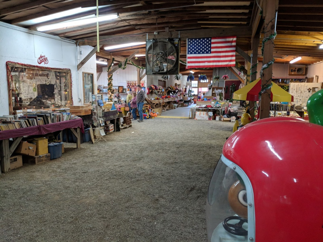 Deckers Flea Market