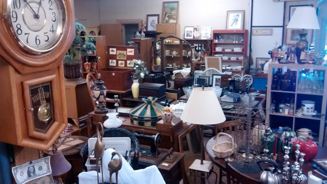 Big Red Barn Trading Post