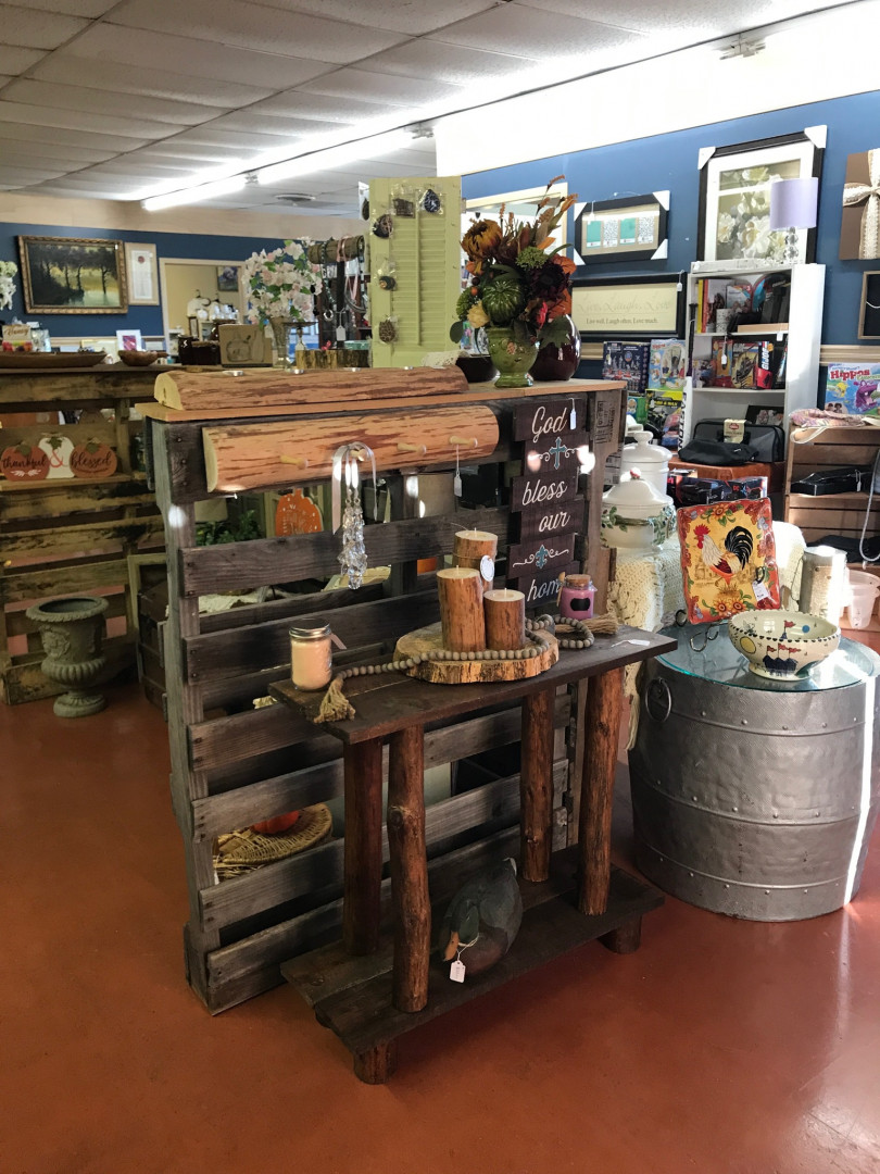 Vintage Treasures &amp; Trends Flea Market