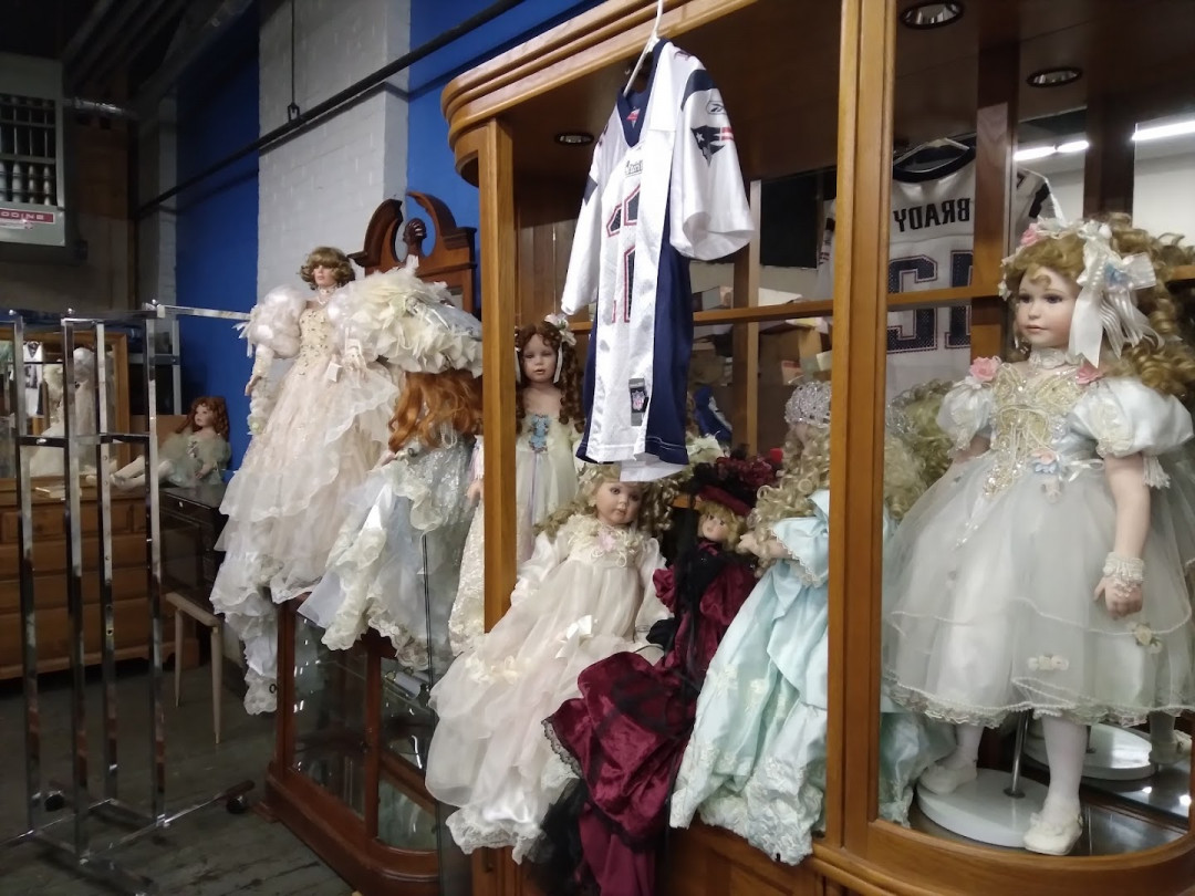 Globe Flea Market