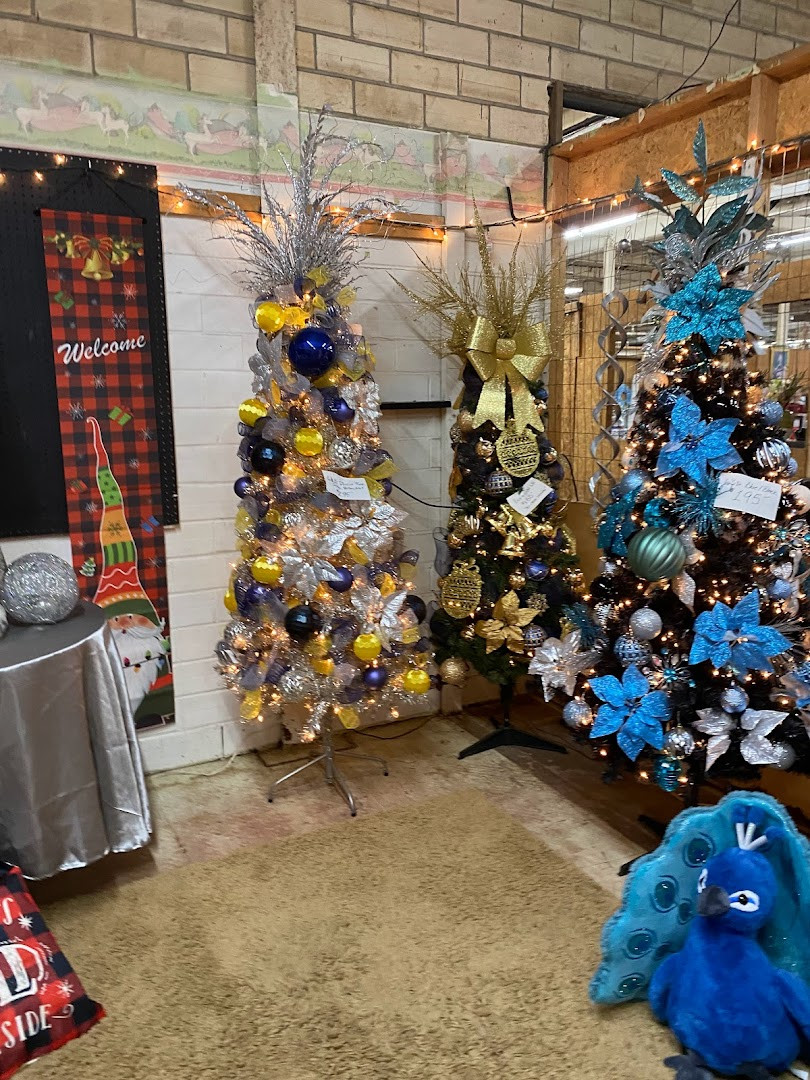 Pinecrest Flea Market
