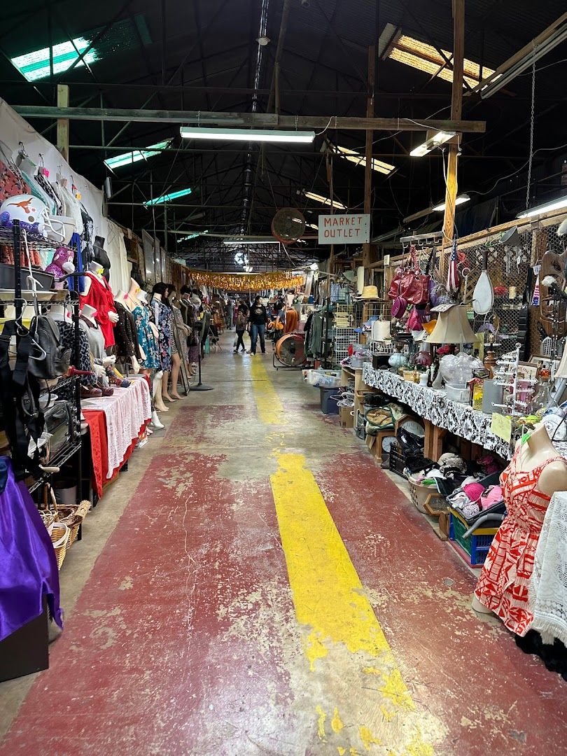 Kingsland Mall Flea Market