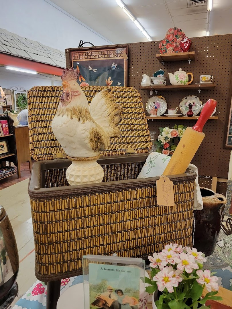 AACT FLEA MARKET SOUTHDALE PLAZA