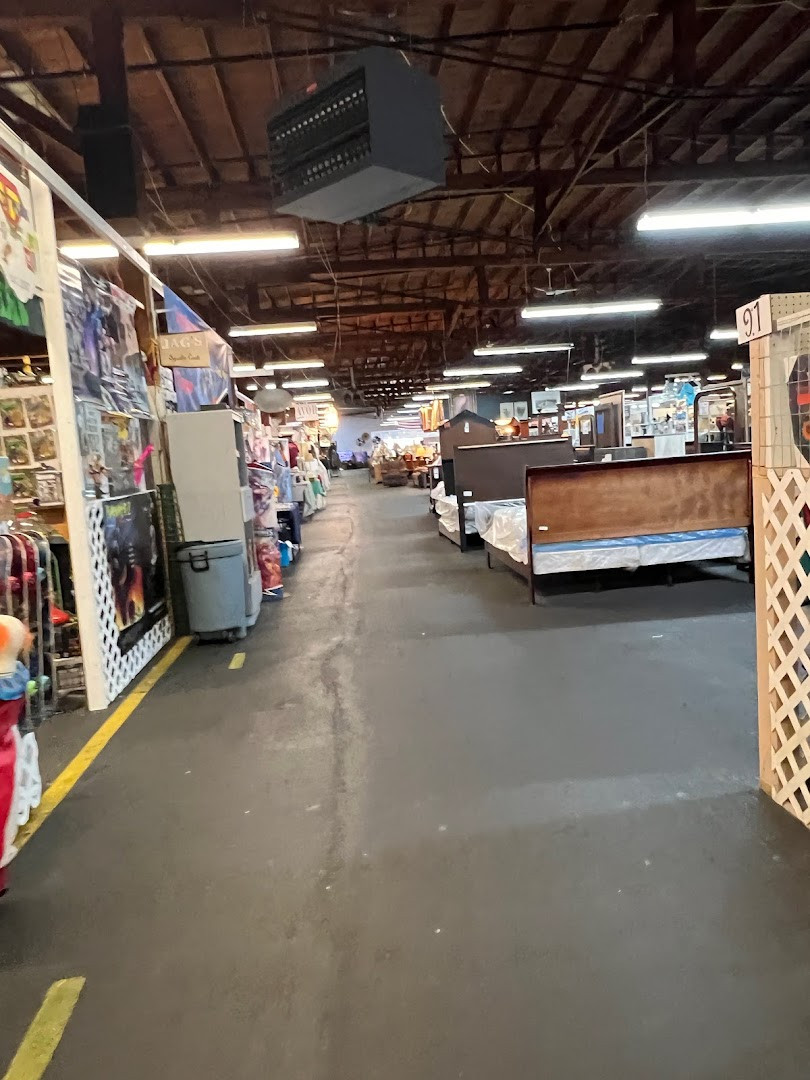 Harper's Flea Market Mall