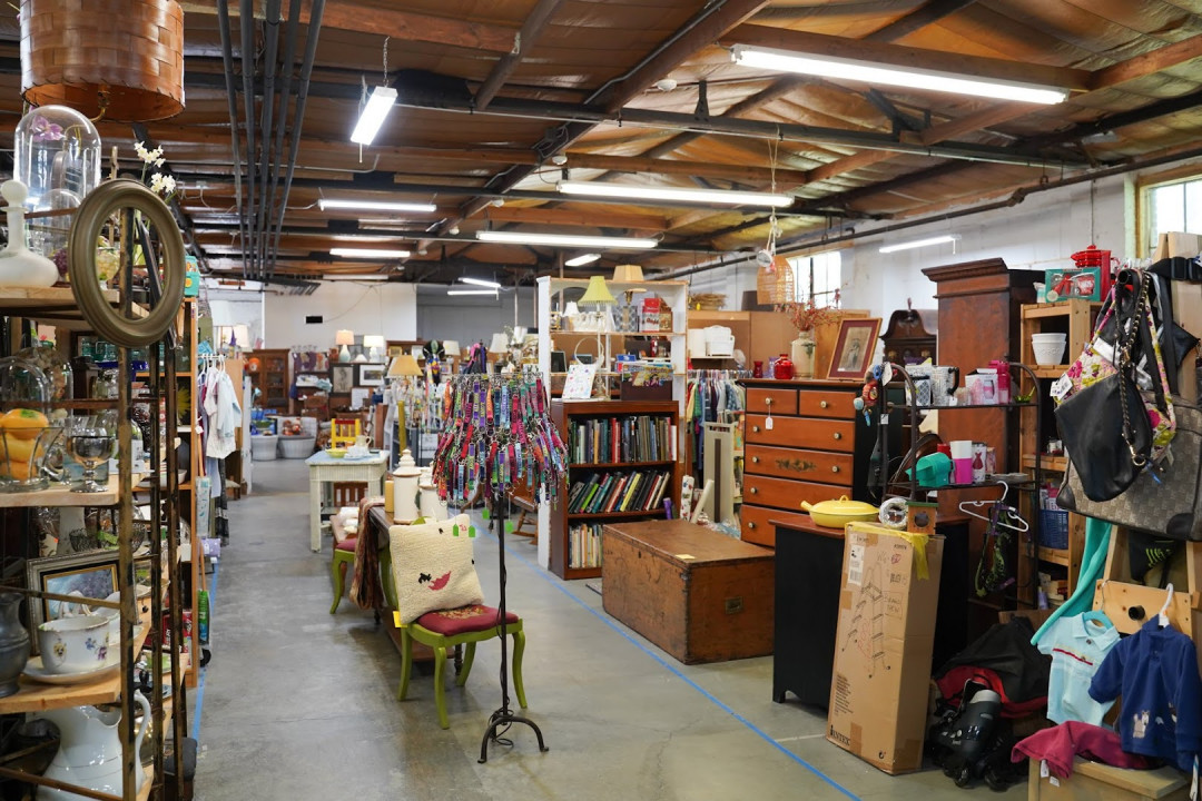 Flea At 99 Indoor Flea Market Flea At 99 Indoor Flea Market