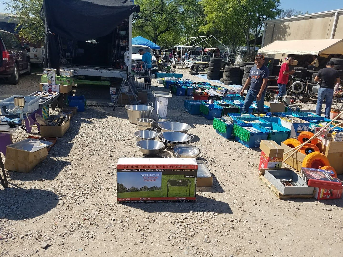Forest Hill Indoor Outdoor Market
