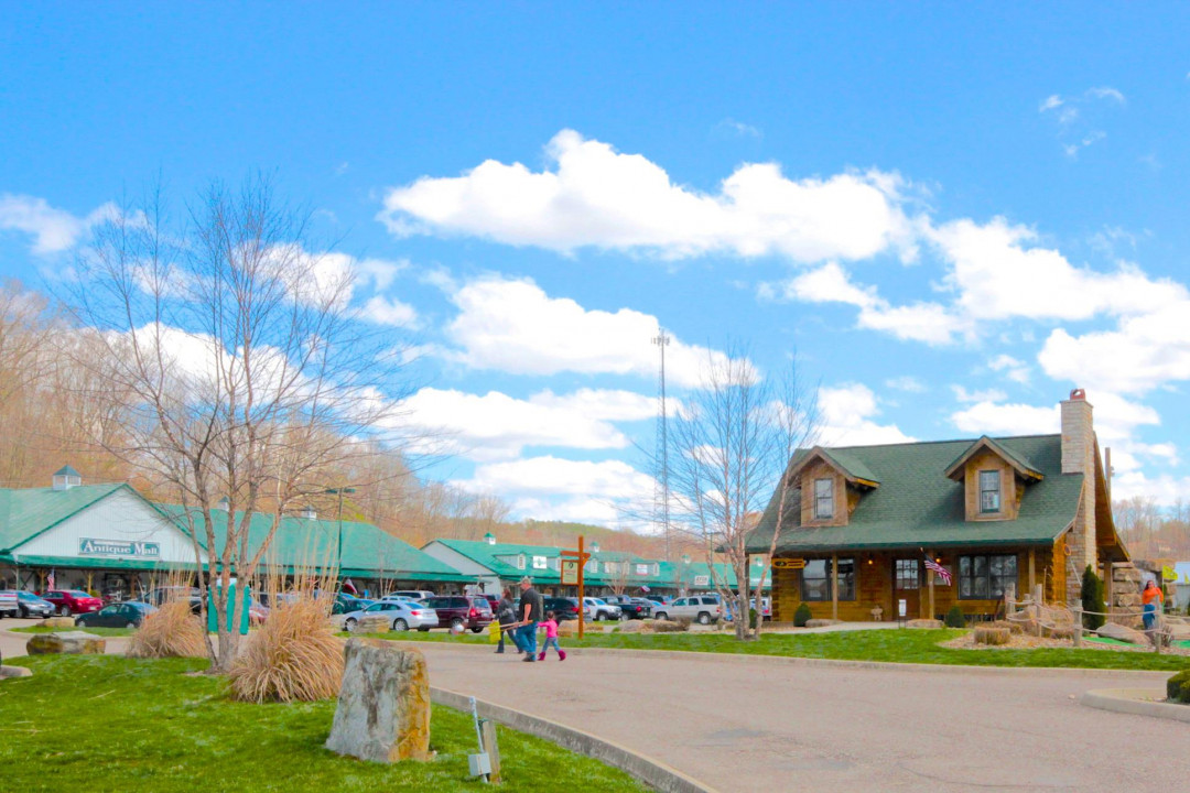 Hocking Hills Market