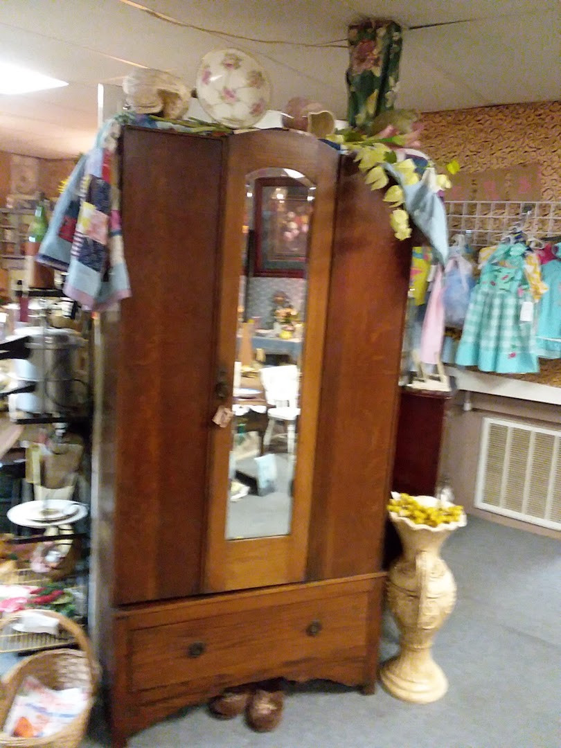 Miss Ann Flea Market
