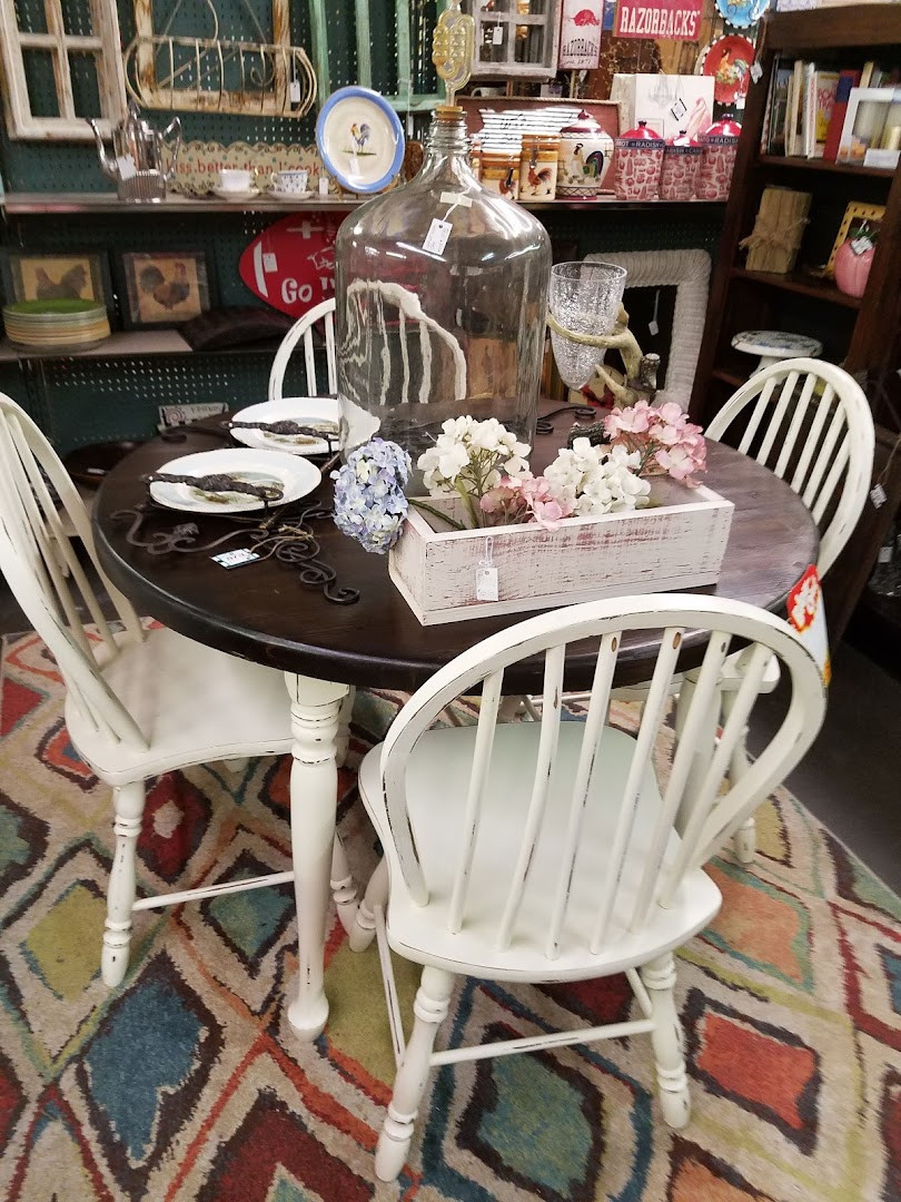 Amazing Things Antique Mall and Flea Market
