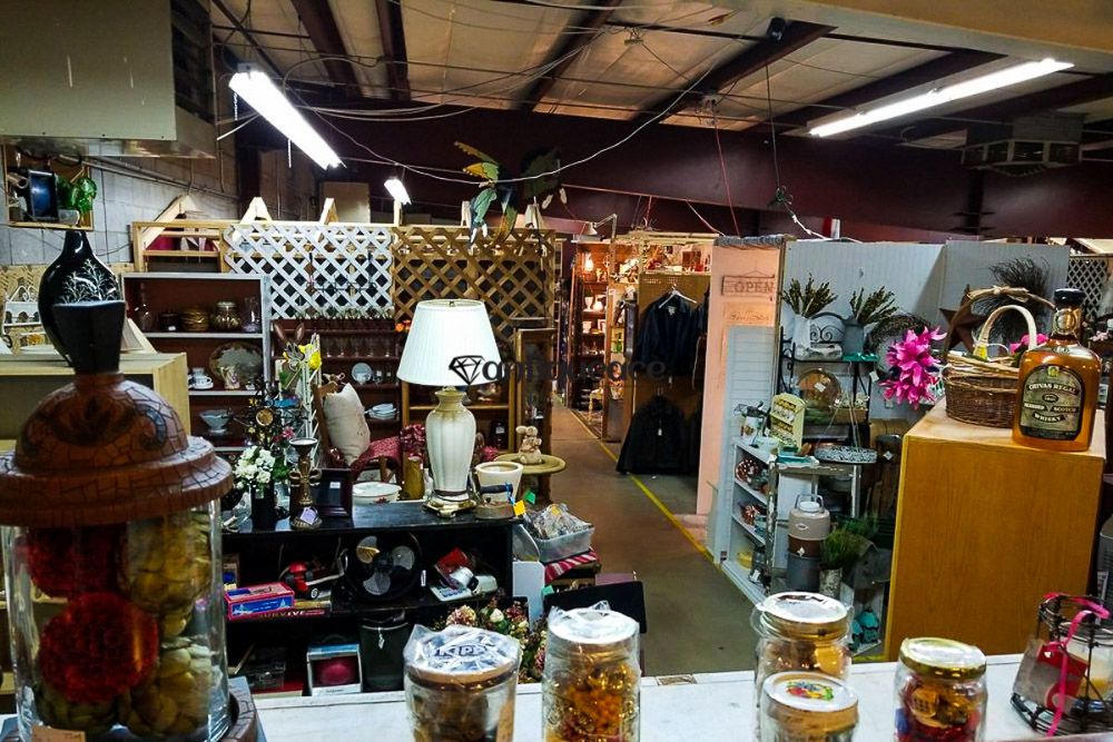 Lafayette Collectibles &amp; Flea Market 
