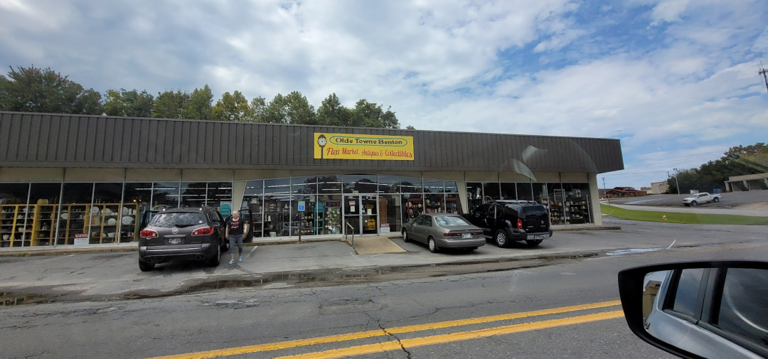 Olde Towne Benton Flea Market, Antiques &amp; Collectibles