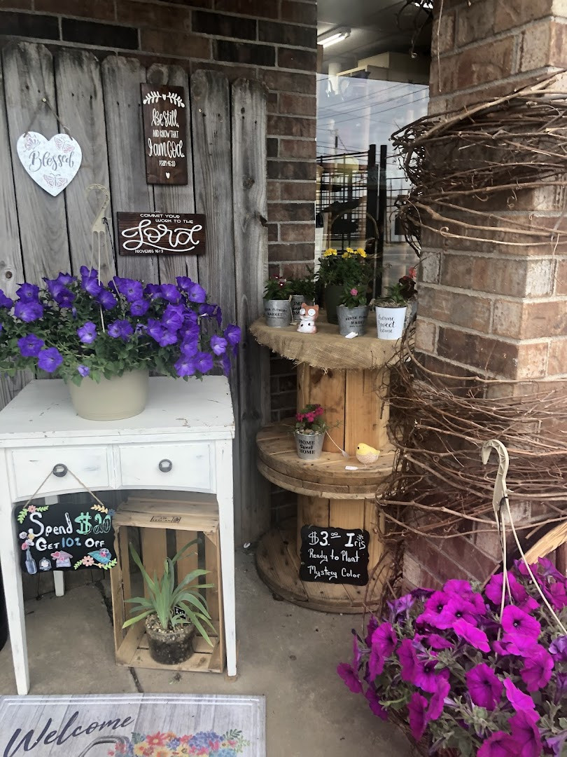 Lisa's Eagle Nest flea market