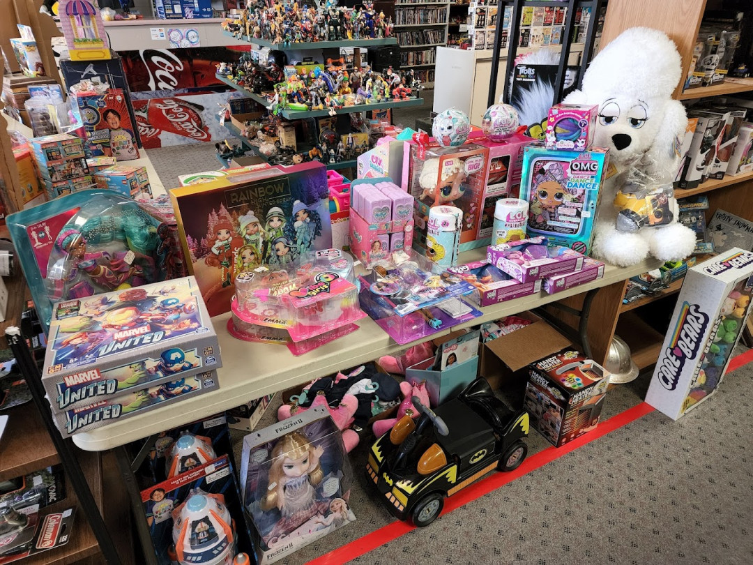 Wally &amp; Linz's Fleamarket