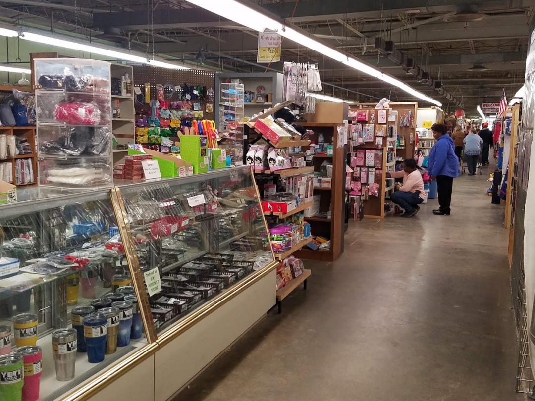 Merchant Outlet Mall