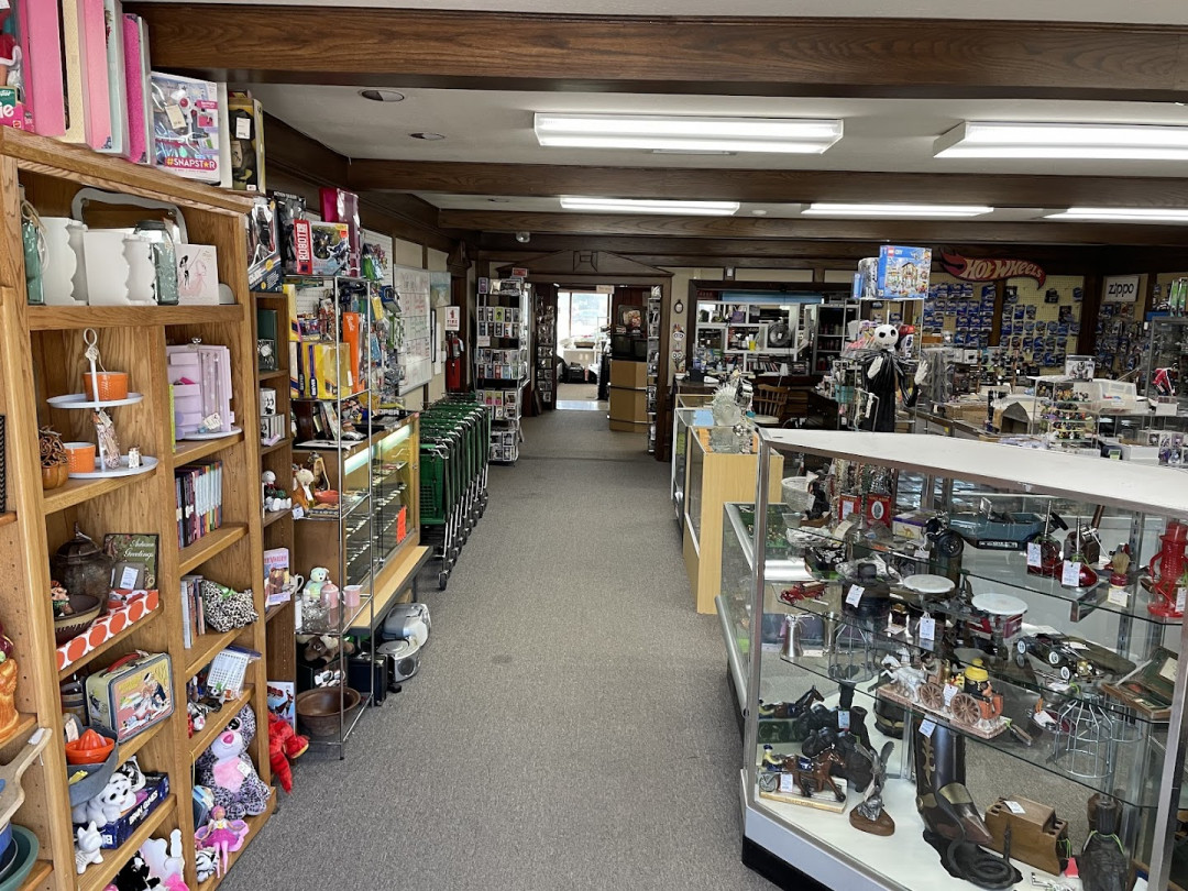 Hwy 102 Flea Market