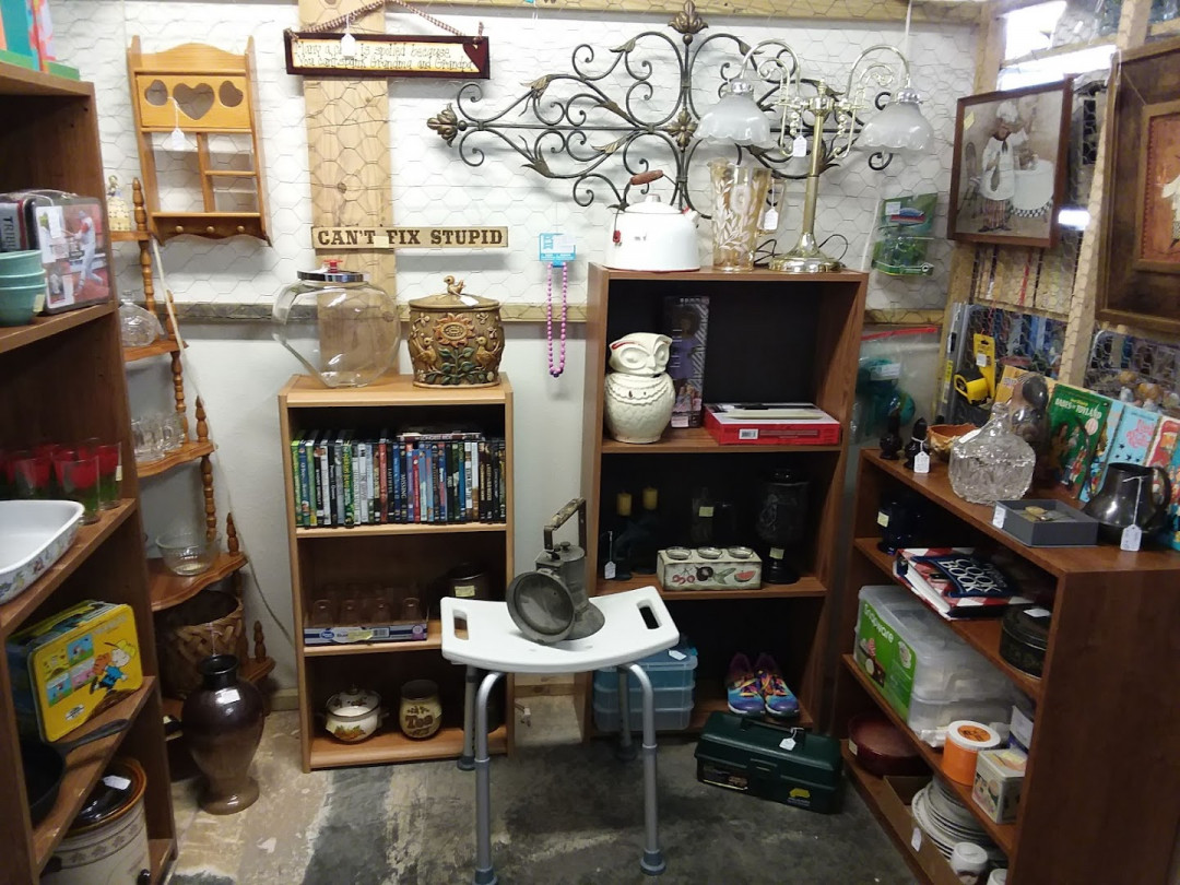 Wagon Wheel Flea Market