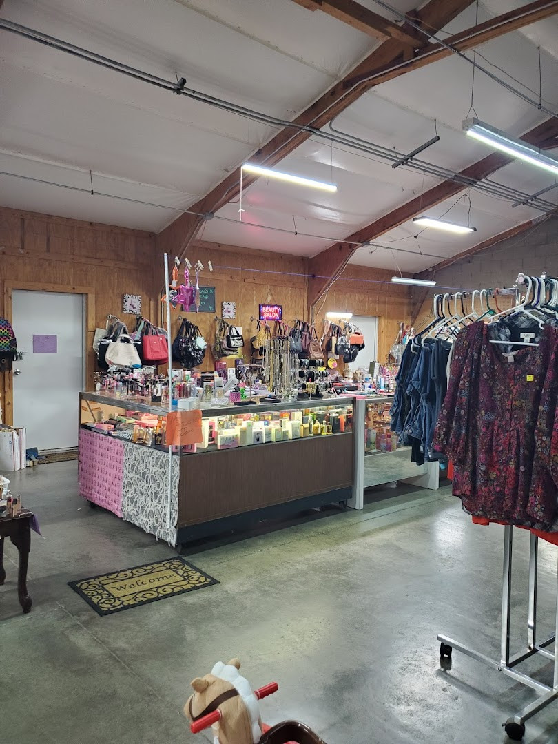 Traders Mall Flea Market