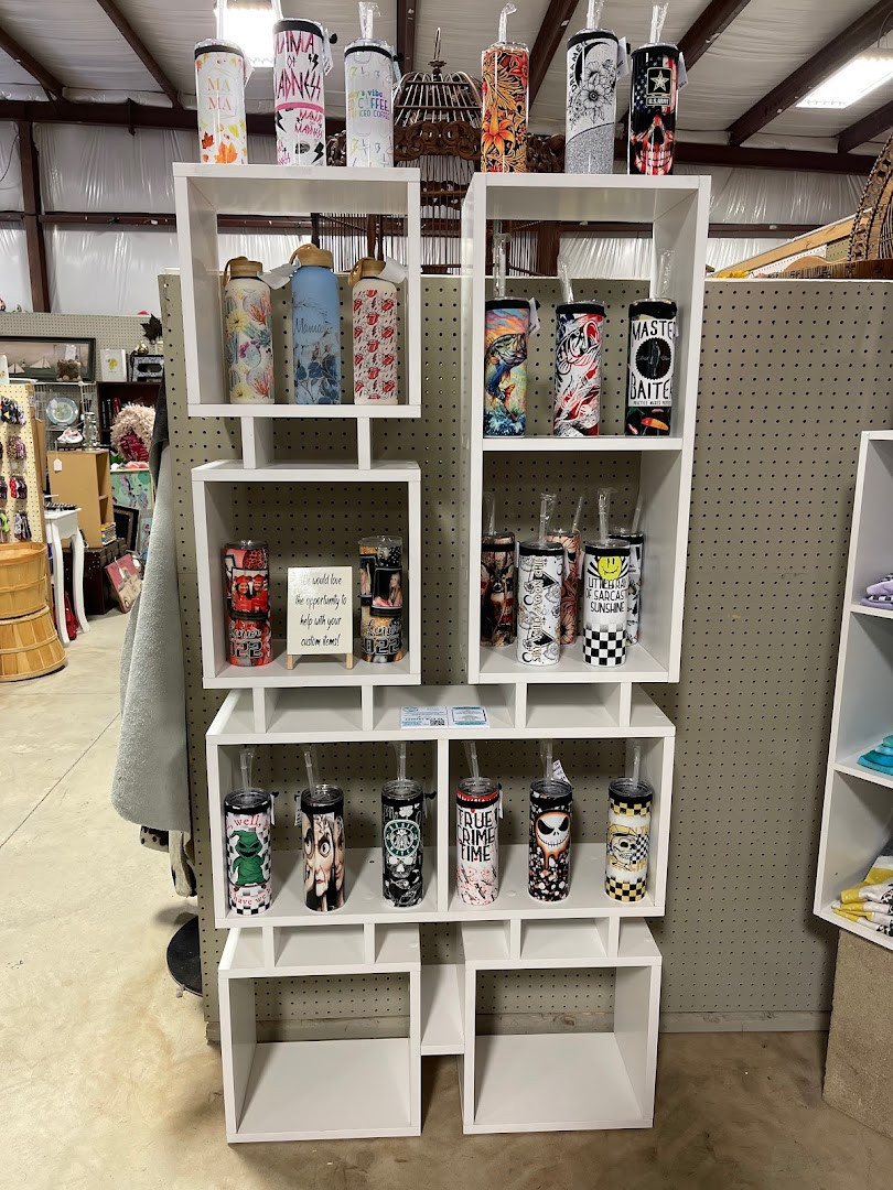 Rustic Rooster Flea Market