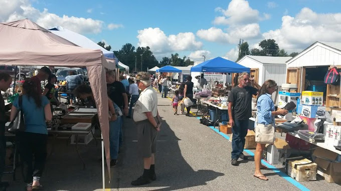 8th Avenue Flea Market