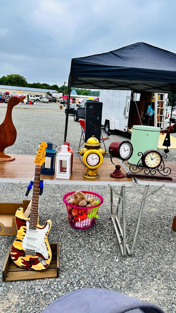 Azalea Flea Market