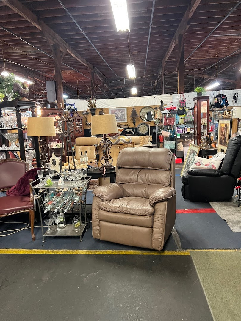Harper's Flea Market Mall