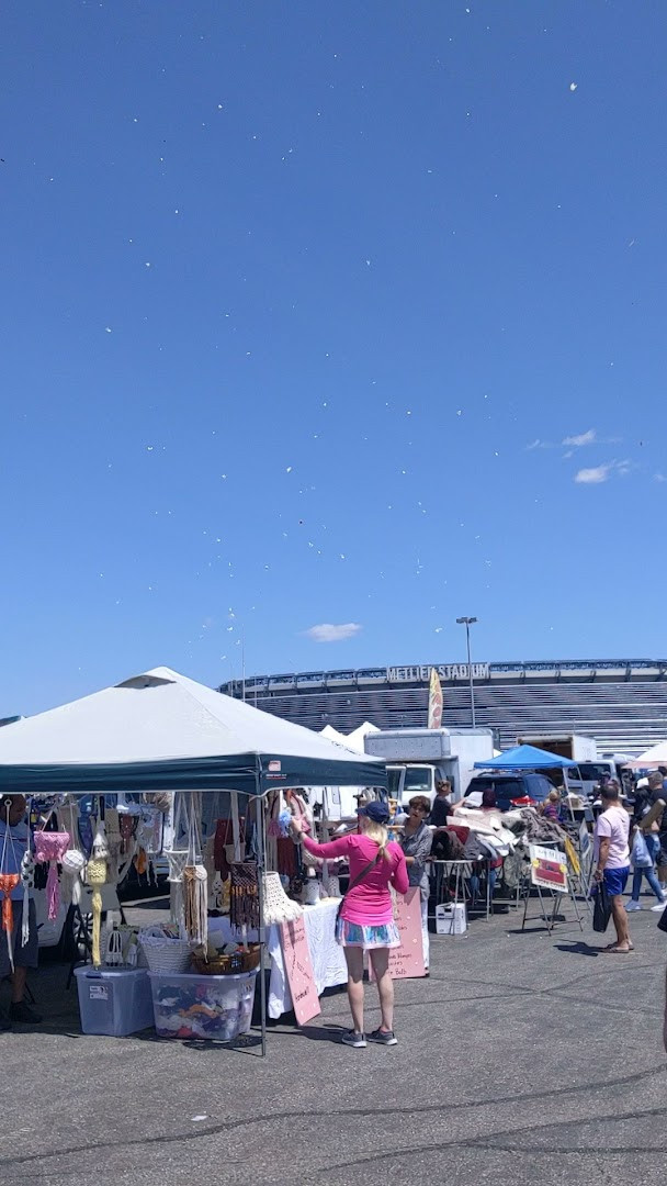 New Meadowlands Flea Market