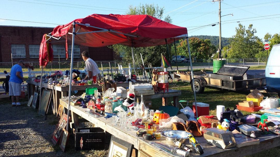 Andrick's Front Royal Fleamarket