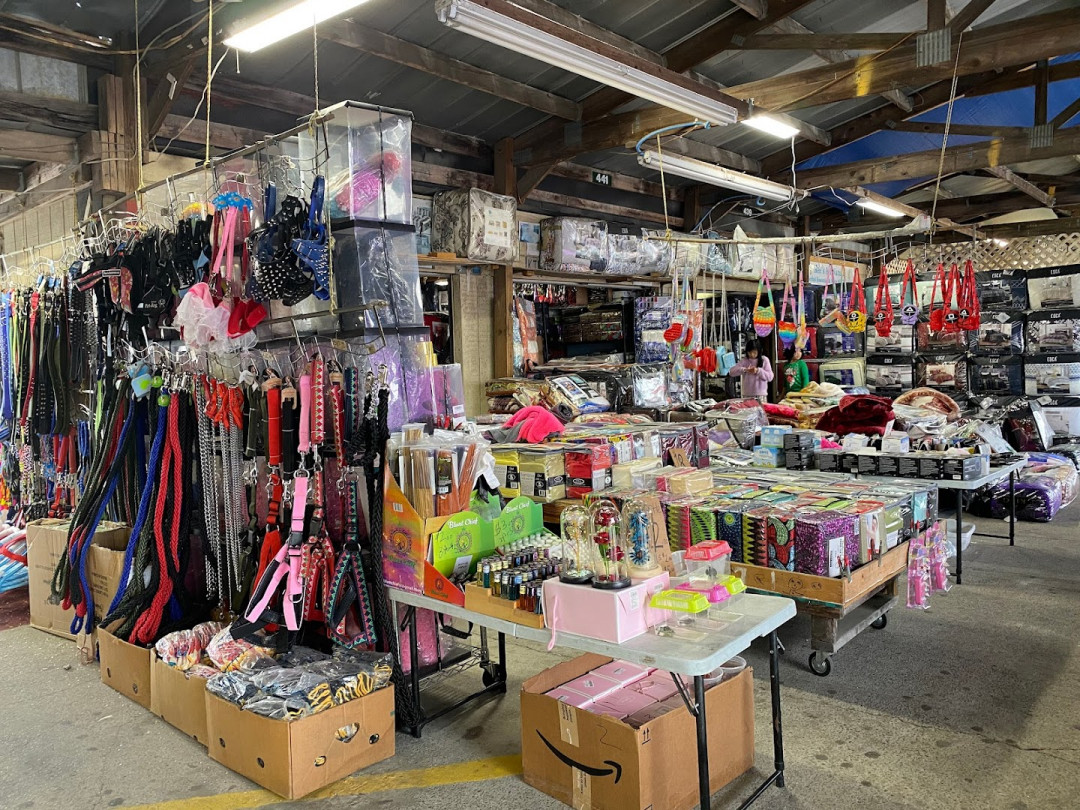 Barnyard Flea Market Lexington
